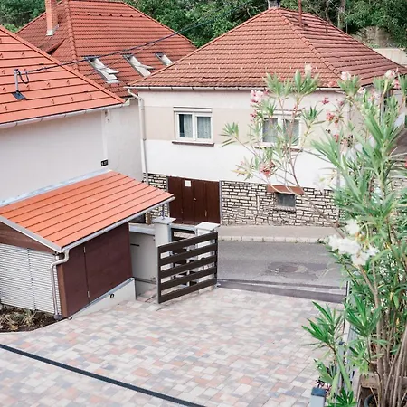 Monbuhim Premier Veszprém