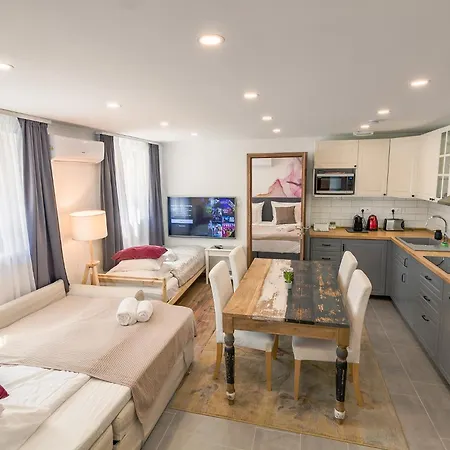 公寓 Monbuhim Premier 维斯普雷姆