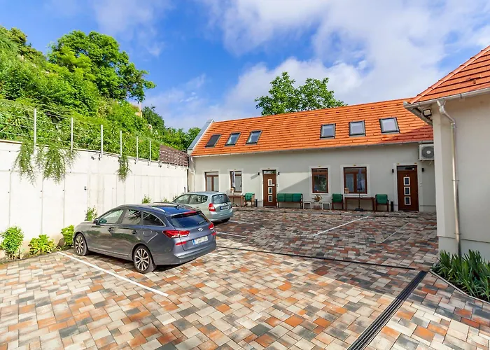 Monbuhim Premier Veszprém